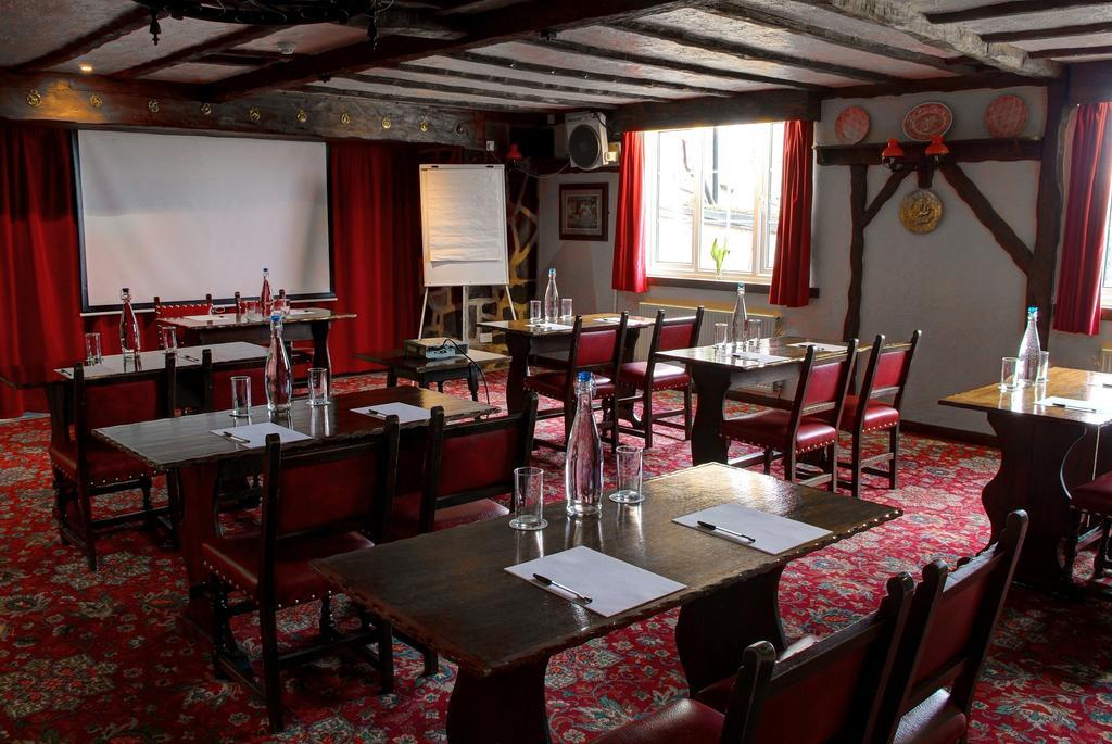 The Old White Lion