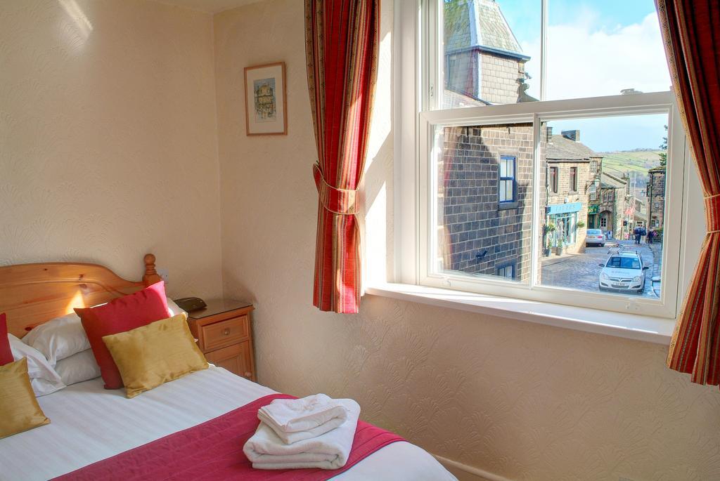 The Old White Lion 4*