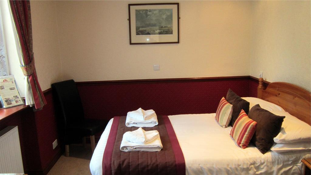 The Old White Lion 4* Haworth